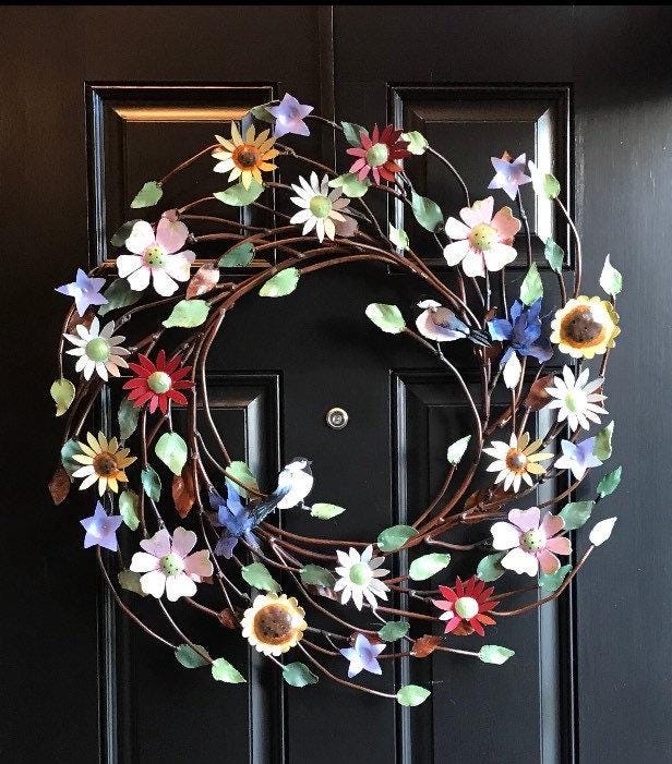 Large Metal Flower Garden Wreath, Hand Painted Detail, 28 inch Wreath