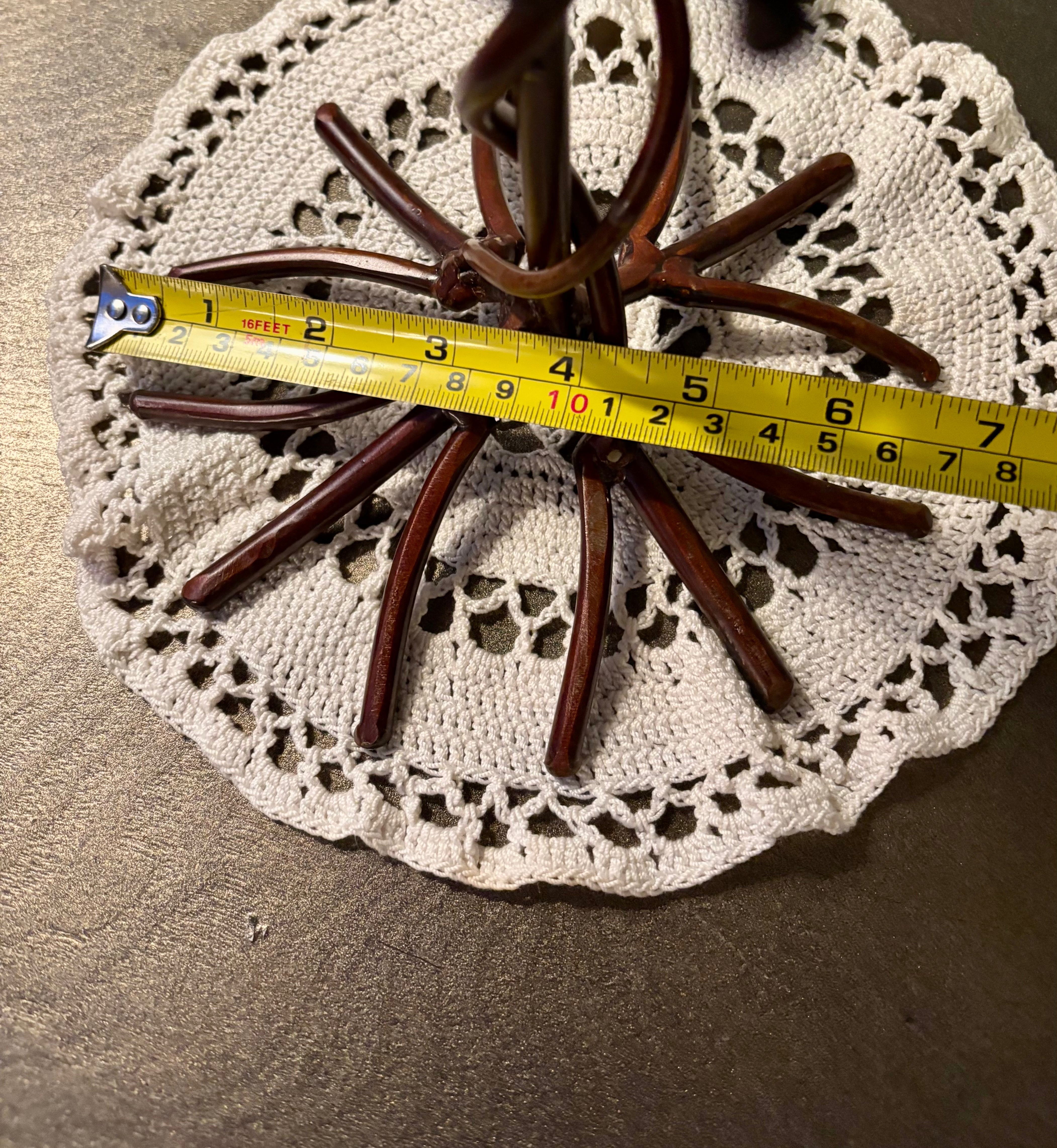 Metal Birds Nest Stand